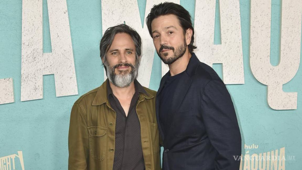 Gael García Bernal y Diego Luna se meten a “La Máquina”