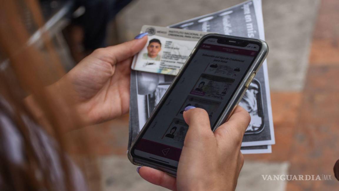 ¿El INE en tu celular? Así podrás verificar los datos de tu credencial de elector en un dispositivo