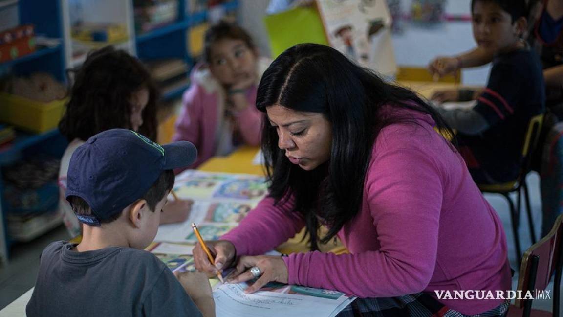 Proponen reforma para evitar sobrecarga laboral en los docentes de Coahuila; buscan priorizar su bienestar