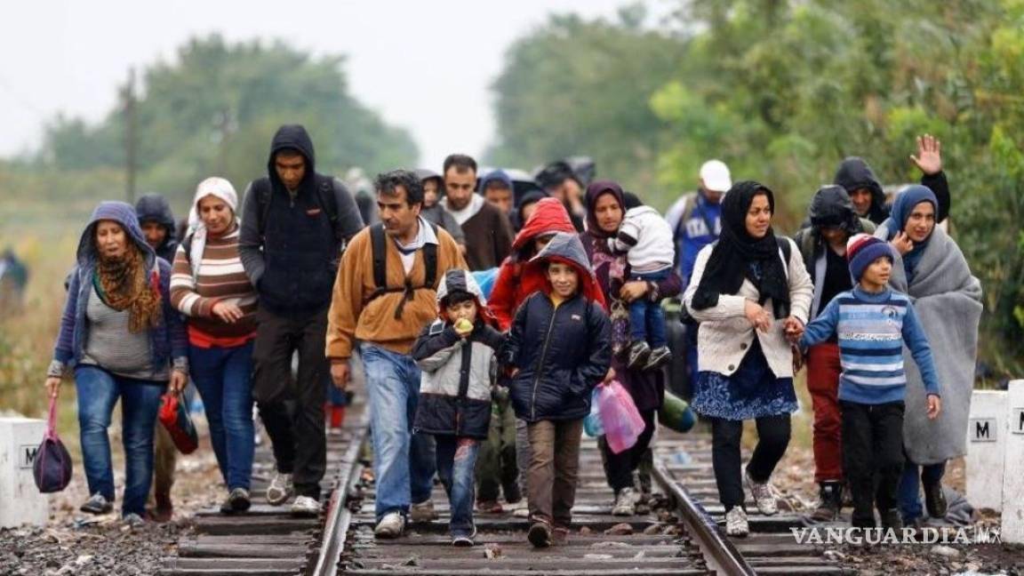 $!Las cifras de Segob muestran un incremento en los casos de personas que quieren regularizar su estancia en el país.