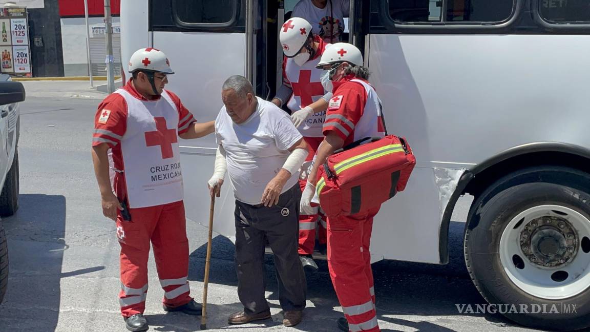 Adulto mayor sufre accidente dentro de ruta Mirasierra de Saltillo: cae y termina herido