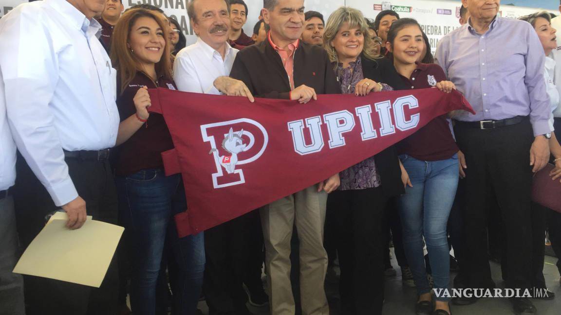 $!El 4 de marzo de 2020 fue colocada la primera piedra de lo que sería el edificio de la Unidad Profesional Interdisciplinaria de Ingeniería Campus Coahuila.