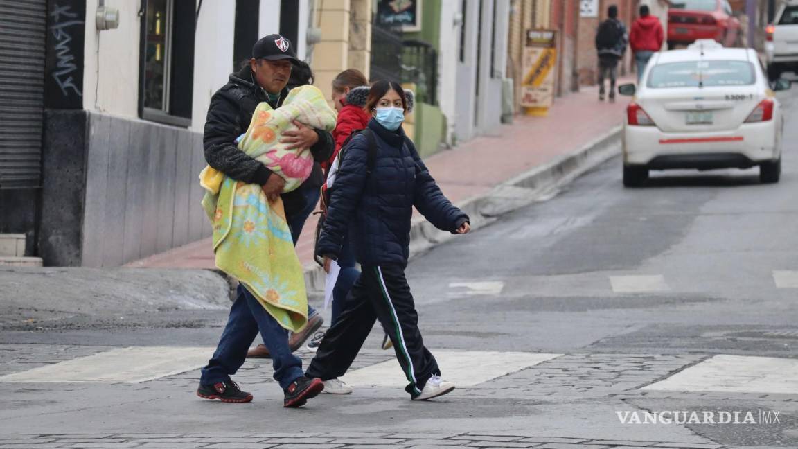 $!Los cambios de temperaturas generan mayor riesgo de enfermarse de las vías respiratorias, al haber menos ventilación en lugares cerrados.