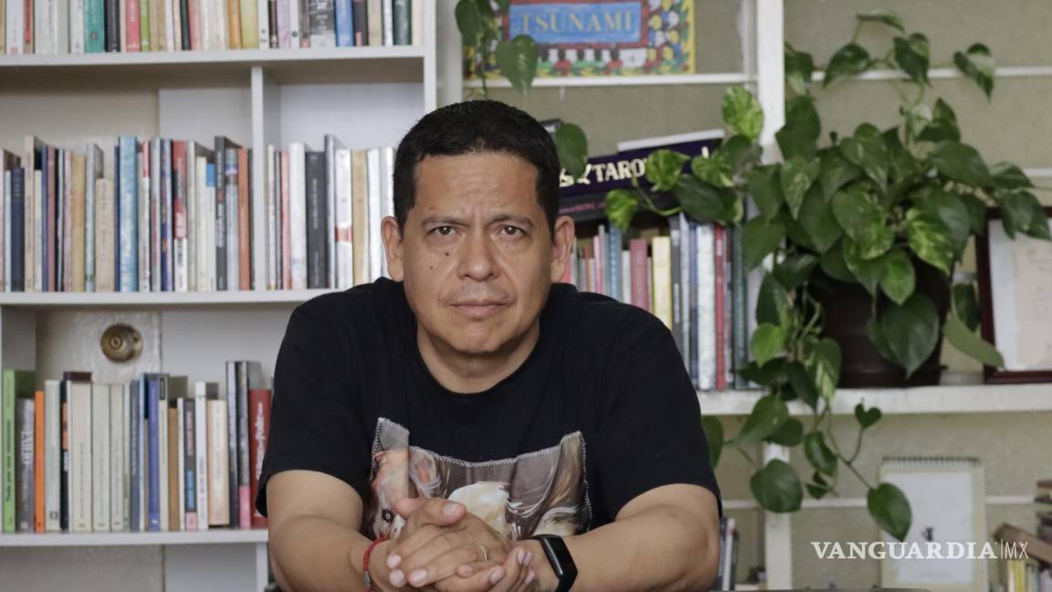$!Julián Herbert es el ganador del Premio de Poesía Ramón López Velarde 2022