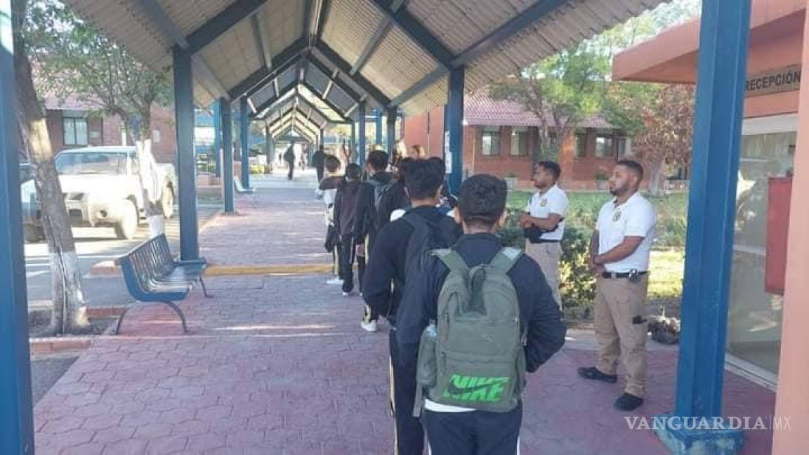 Amenaza de tiroteo en escuela de Monclova causa pánico, fue de cuenta hackeada a alumno