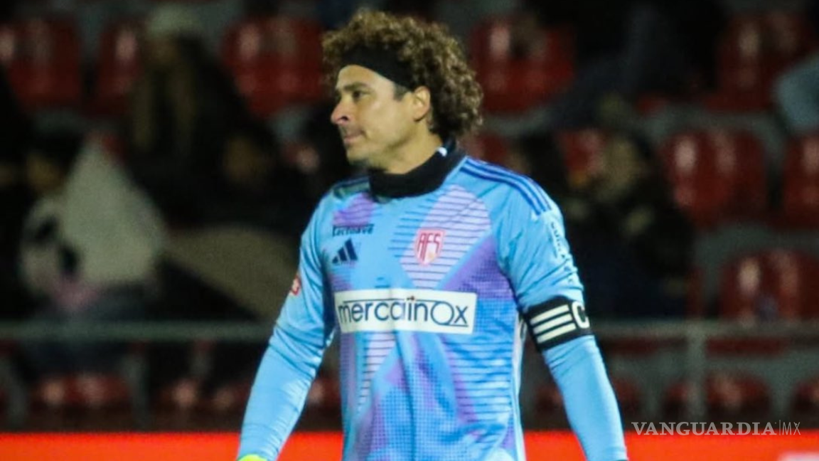 Ochoa brilla, pero el AVS cae ante el Arouca y se acerca al descenso