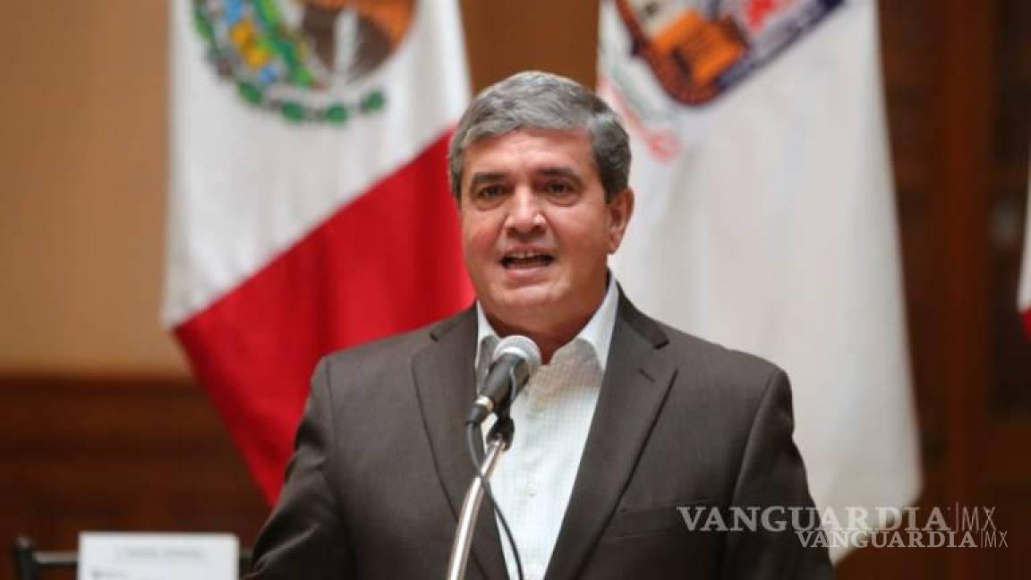 $!Manuel González, ex secretario general de Gobierno de Nuevo León, señalado por las “broncofirmas”.