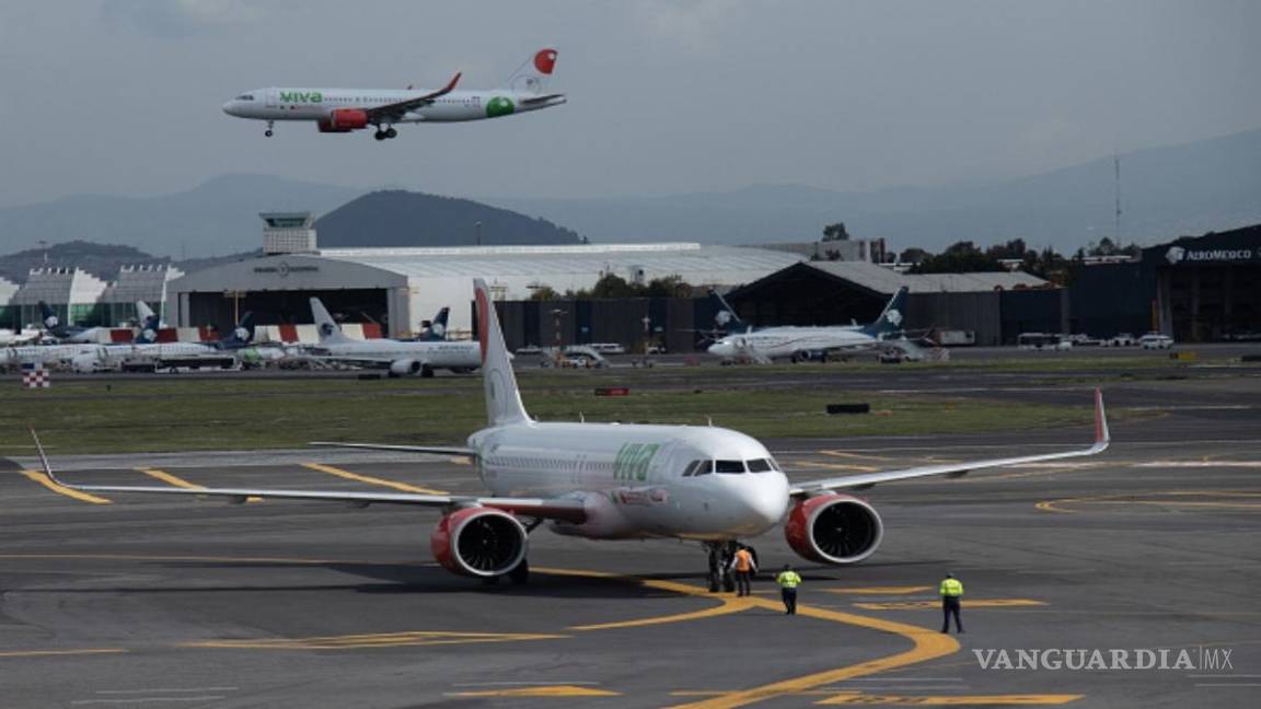 ‘Riesgosa la operación del aeropuerto de la CDMX, opera al 150%’, AMLO pide más vuelos para el AIFA