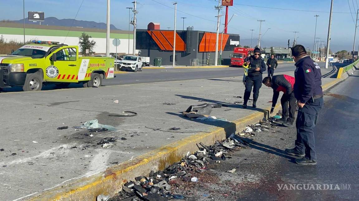 Saltillo: esta mañana aún habia restos humanos en zona de fatal accidente de anoche