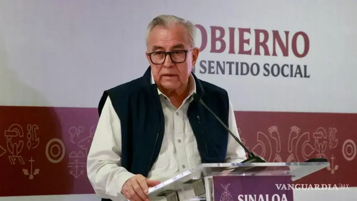 ‘¡Fuera Rubén Rocha!’, lanzan volantes que exigen la renuncia de Gobernador de Sinaloa