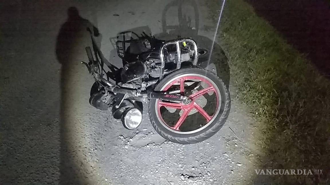 Joven motociclista termina con fractura expuesta tras accidente; presunto responsable se da a la fuga en Ramos Arizpe