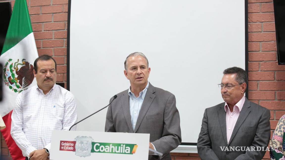 $!Coahuila ha entregado libros de texto diferentes a los publicados por la SEP, ante el rechazo a esta polémica bibliografía.