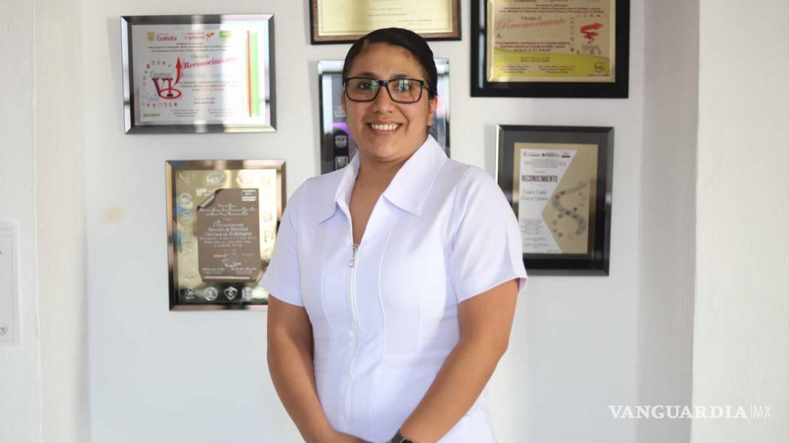 $!Karina Nallely Gutiérrez Torrez, enfermera especializada en salud pública y se desempeña en el área de epidemiología del Hospital General de Saltillo