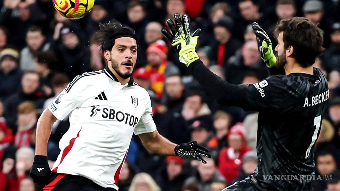 Raúl Jiménez presente en vibrante empate entre el Fulham y el Liverpool