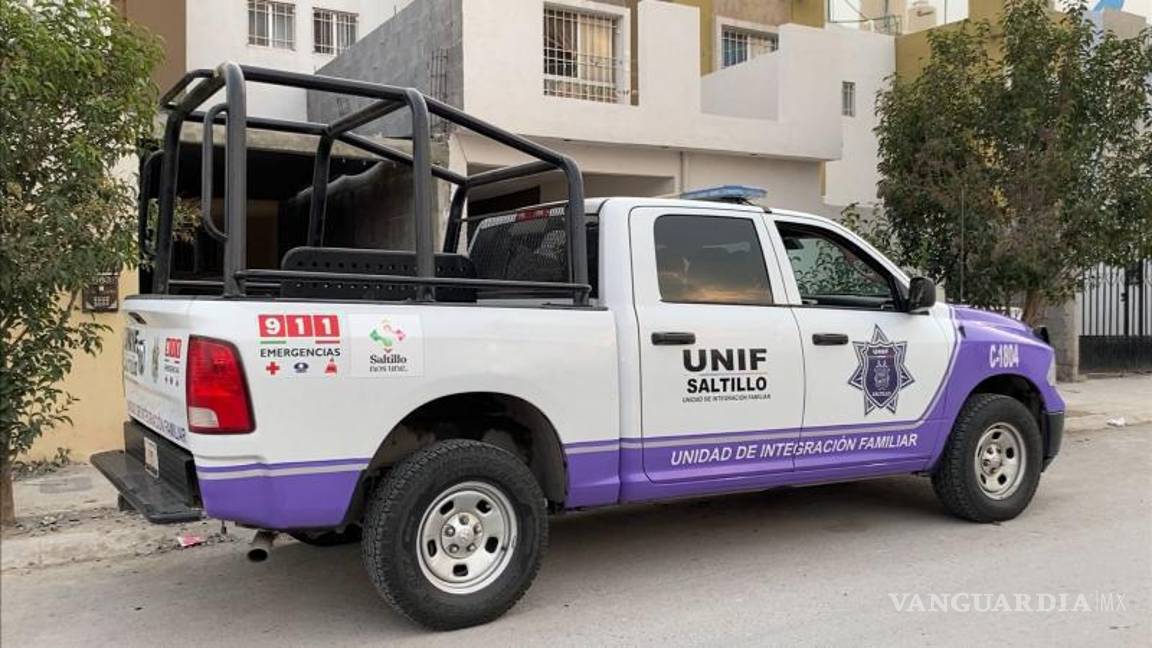 $!Unidades de la UNIF auxiliaron a la pequeña.