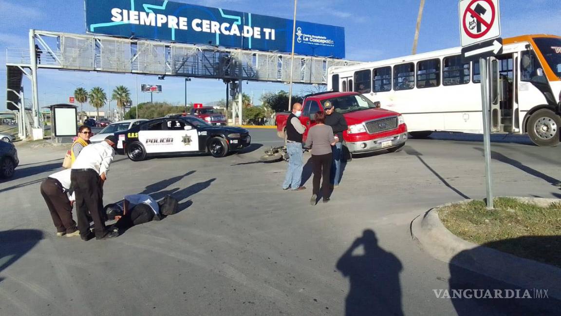 Saltillo: tras quitarle el paso, lesionan a motociclista