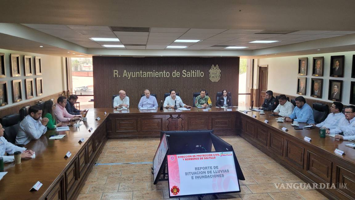 Saltillo: lluvias de julio, equivalentes a un semestre; causan vehículos varados, personas rescatadas