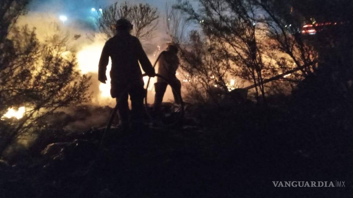 Saltillo: controlan incendio cerca de tienda y gasolinera en Mirasierra