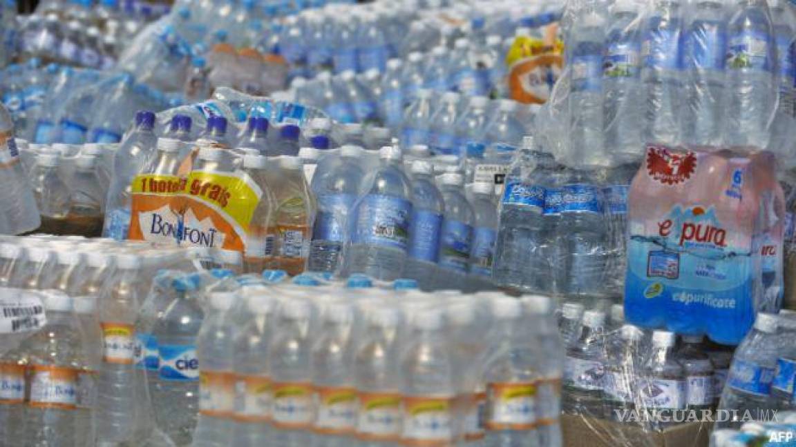En Monterrey también falta agua embotellada, compras masivas causan desabasto