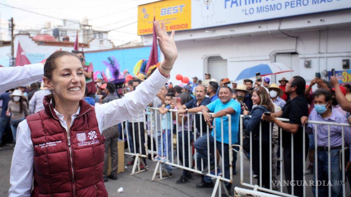 $!Claudia Sheinbaum, jefa de gobierno de la Ciudad de México, encabezó la marcha de la victoria en el pueblo de San Gregorio Xochimilco.