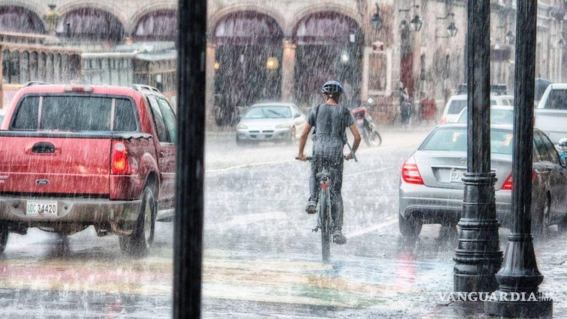 Prepárese... Continúan las fuertes lluvias en México; Canales de Baja Presión y Monzón Mexicano azotarán con aguaceros, granizadas y fuertes vientos