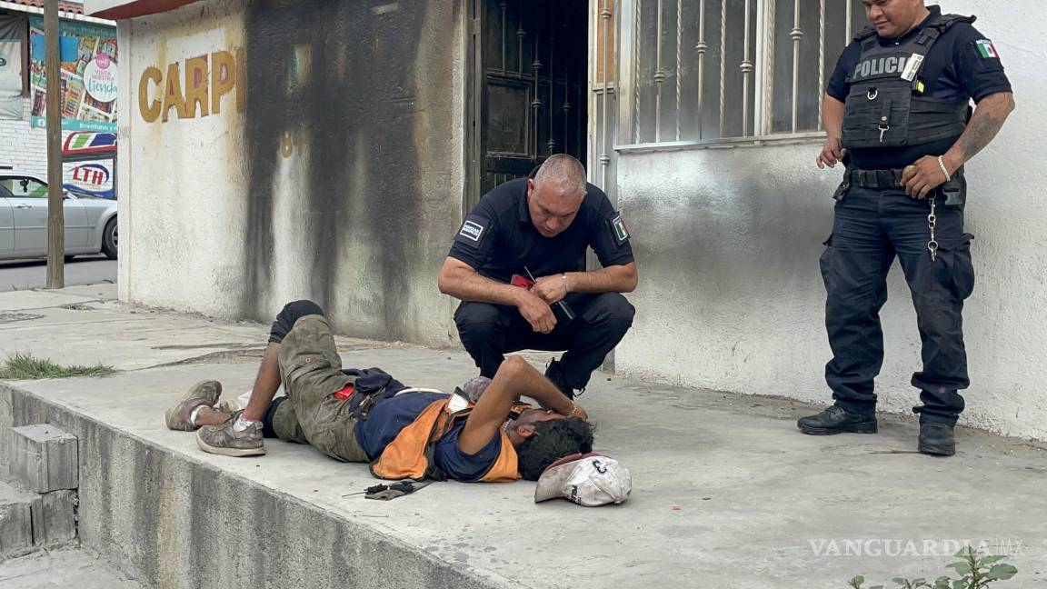 Detienen a hombre en Saltillo con arma artesanal y una pipa para consumo de sustancias