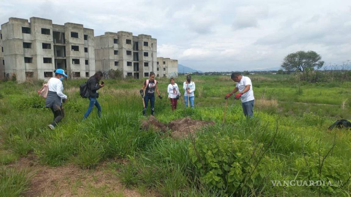 Hallan en Zapopan, Jalisco, 21 bolsas con restos humanos en fosas clandestinas