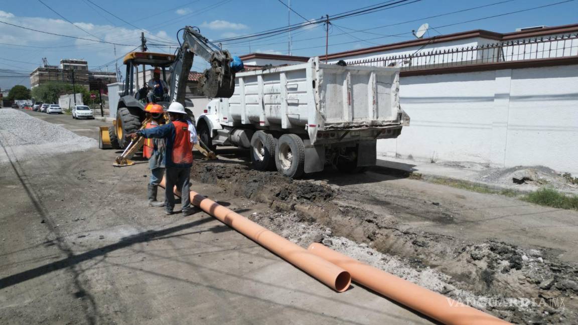 Invierte Simas 600 mil pesos en obra de drenaje en colonia Palma de Monclova