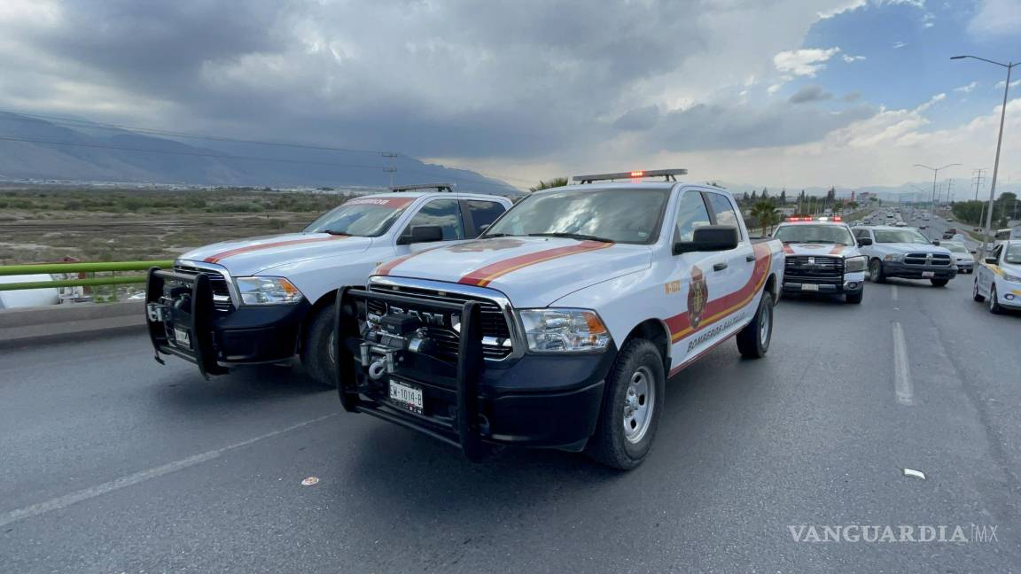 Roban camioneta de bomberos en Saltillo, la recuperan tras persecución (video)