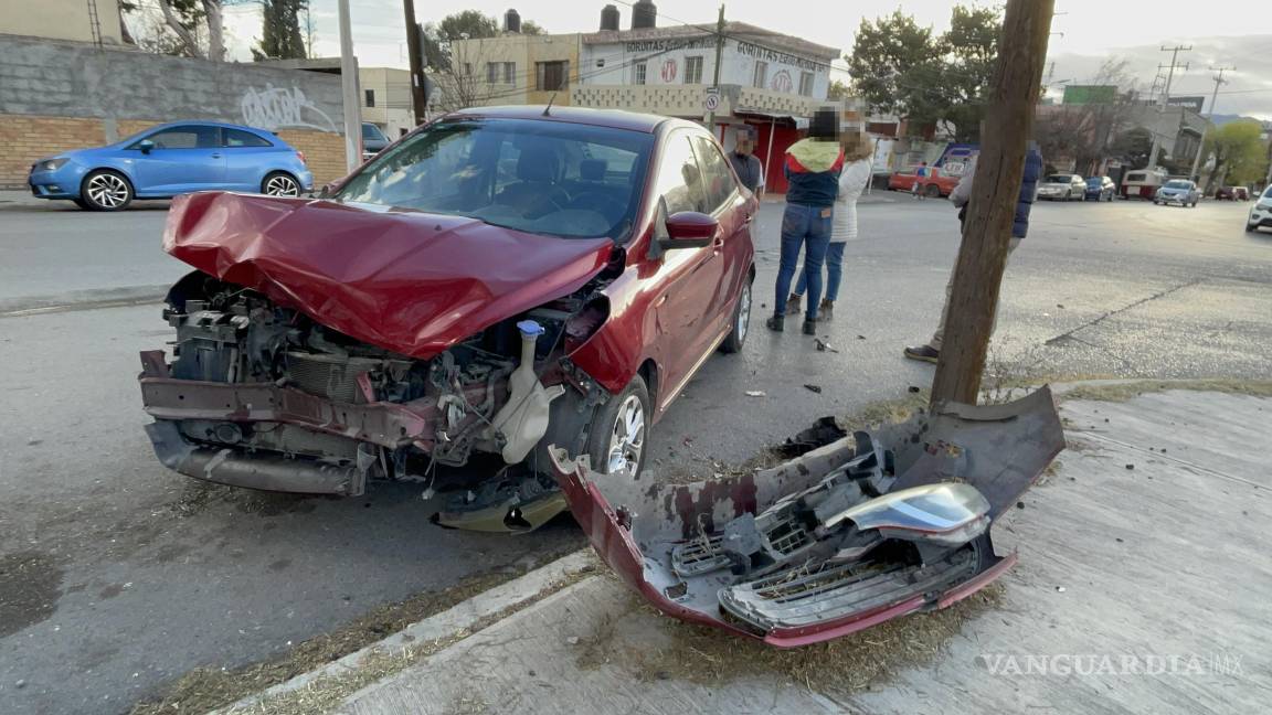 Ignora señal de alto y provoca choque en Saltillo