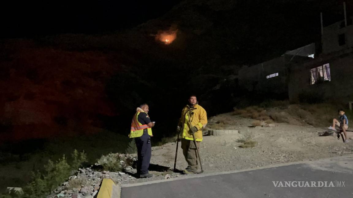 Moviliza a las autoridades incendio en cueva del Cerro del Pueblo de Saltillo