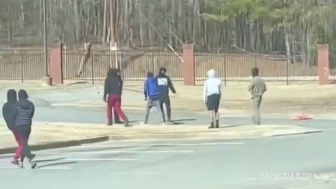 Reportan tiroteo en estacionamiento de una escuela en Georgia; deja dos heridos