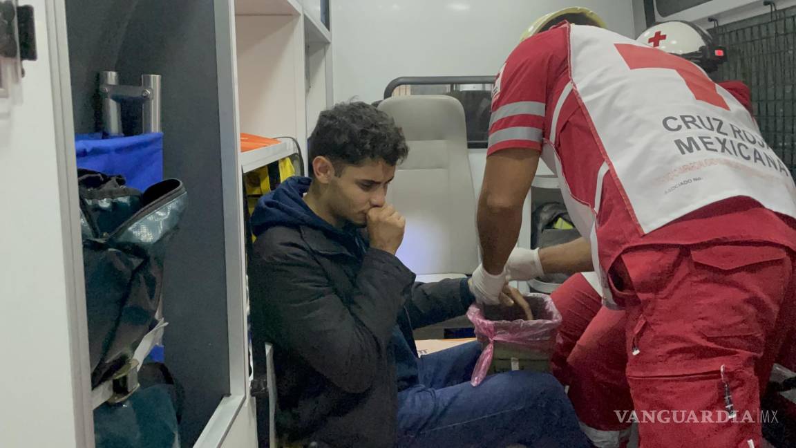 Se fractura jovencito en moto en Saltillo; asegura que le dieron un ‘cerrón’