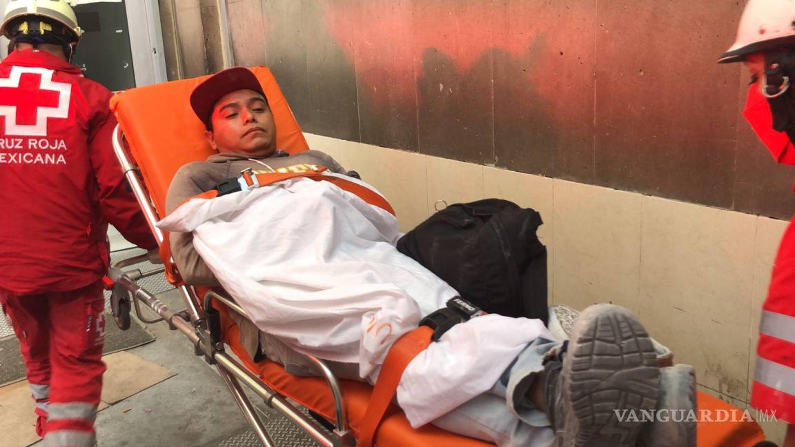 Cae albañil de andamio en Saltillo, queda inconsciente tras golpe