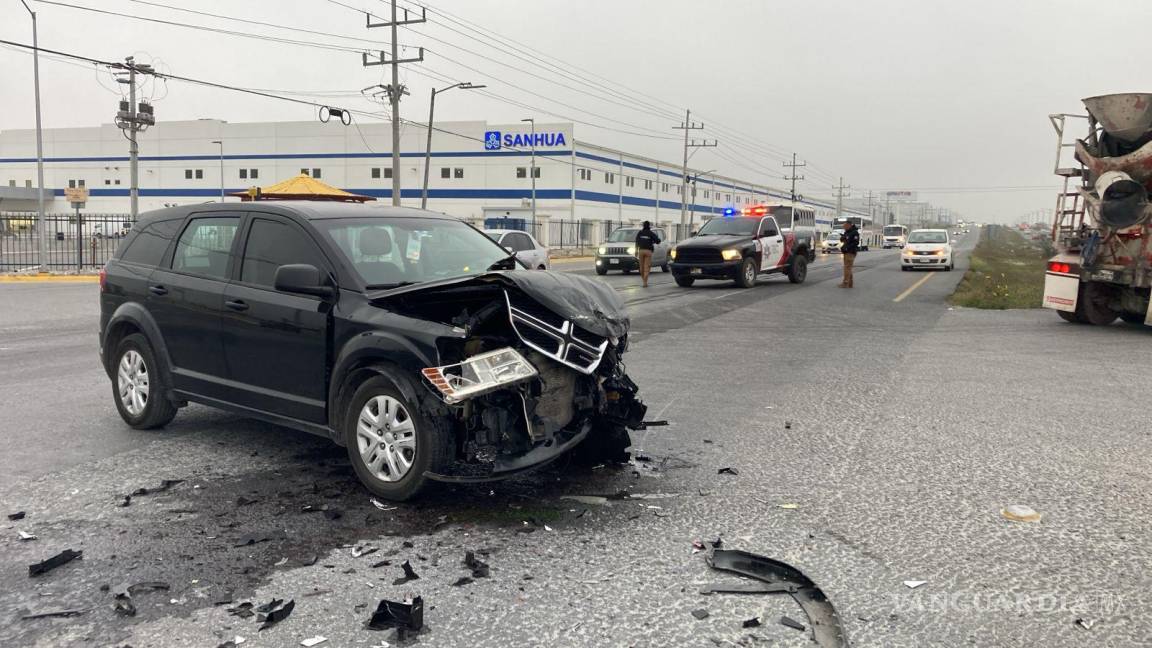 Accidente termina en volcadura, en Ramos Arizpe