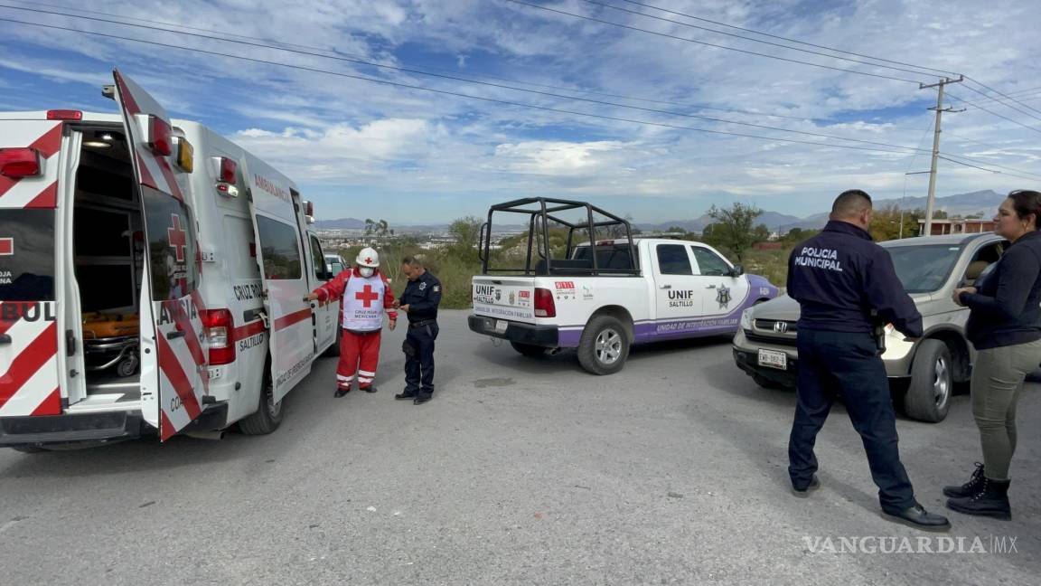 Saltillo: tras discusión sentimental, se le olvida el uniforme de trabajo y familia de su pareja lo agrede