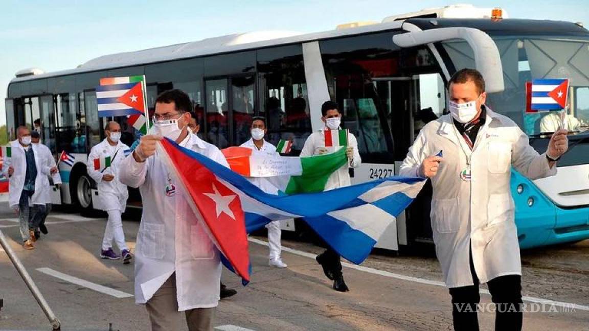 Contratar médicos cubanos es ser cómplice de la esclavitud moderna, acusan ONGs