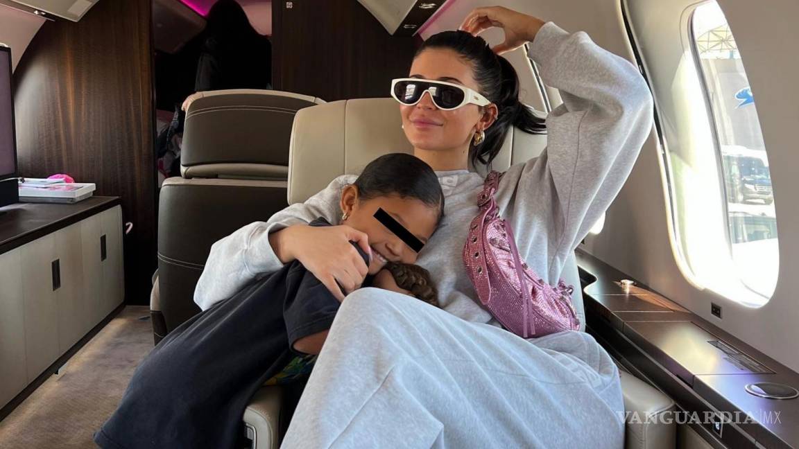 Critican a Kylie Jenner por viajes de minutos en su jet privado