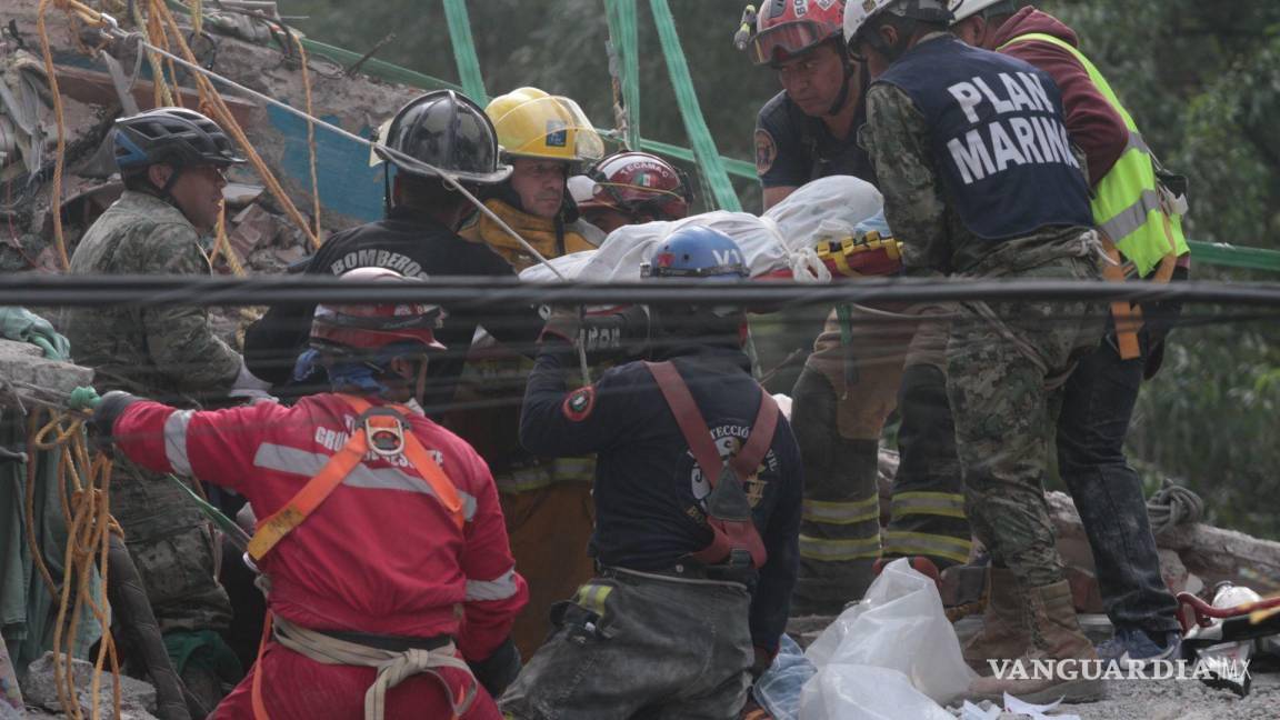 $!20 de septiembre de 2017. Labores de rescate en los más de 40 edificios que colapsaron en Ciudad de México tras el terremoto de 7.1 grados.