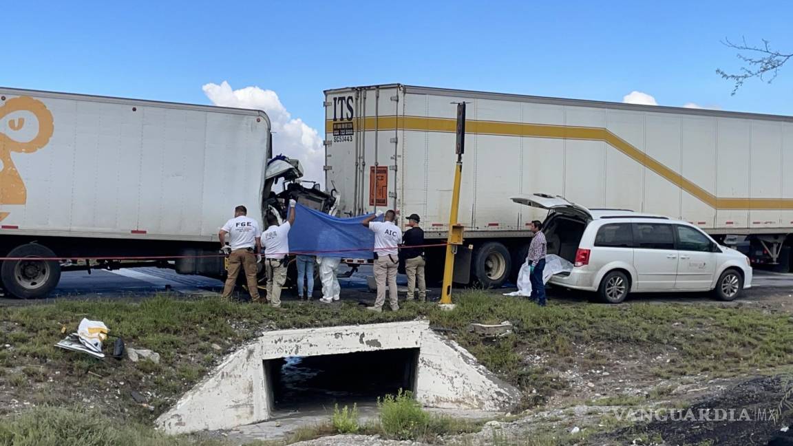 Fallece adolescente en accidente vial; joven conductor derrapa por pavimento mojado y choca en Ramos Arizpe