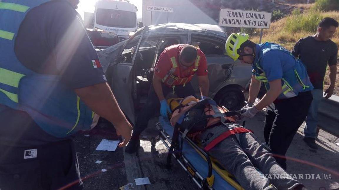 $!El lesionado fue llevado al hospital.