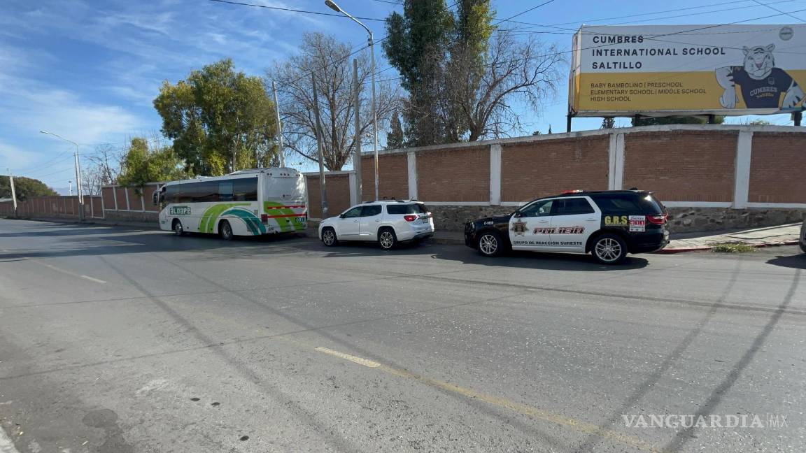 Saltillo: Hombre muere en autobús tras presunto infarto; mandan del 9-1-1 ambulancia una hora después