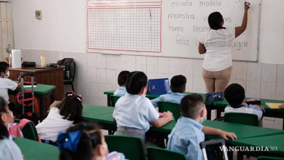 Proponen uniformes y útiles escolares gratuitos para alumnos de educación básica de Coahuila