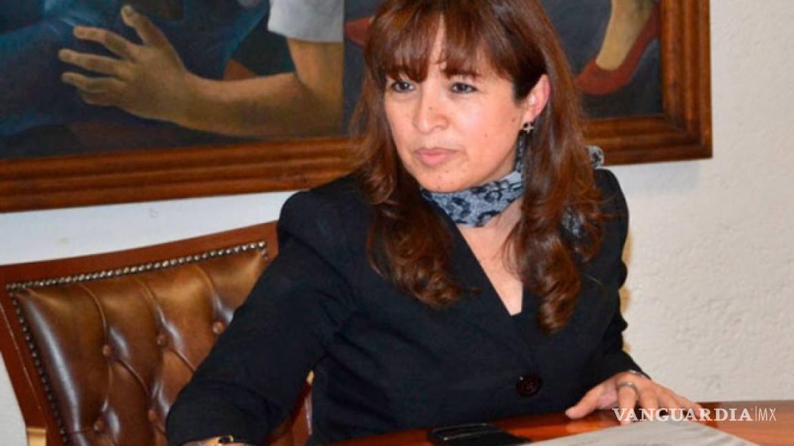 $!María de los Ángeles Errisúriz, ex secretaria de Educación, señalada por licitaciones a proveedores “consentidos”.