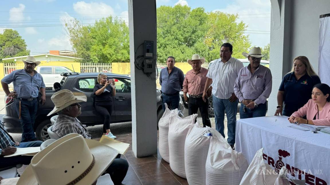 Entrega Gobierno de Frontera semilla de avena a menor costo a 150 productores rurales