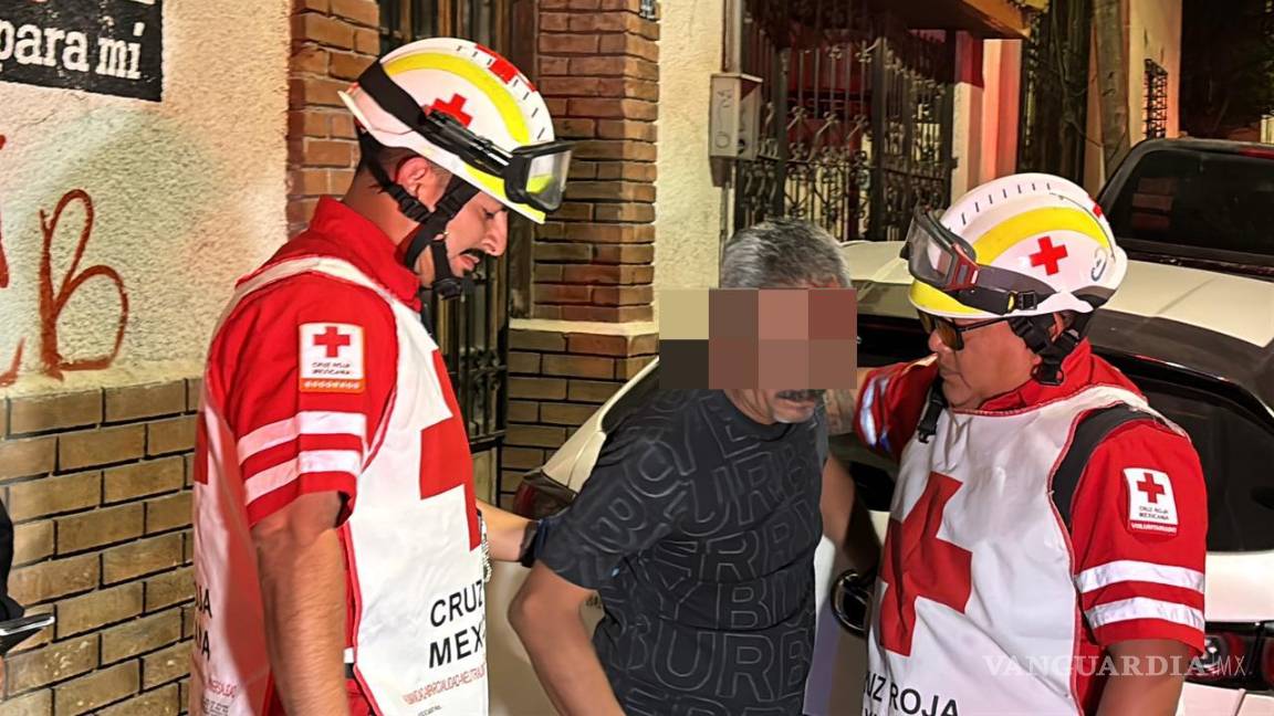 $!Autoridades confirmaron que el automovilista presentaba aliento alcohólico al momento del accidente.