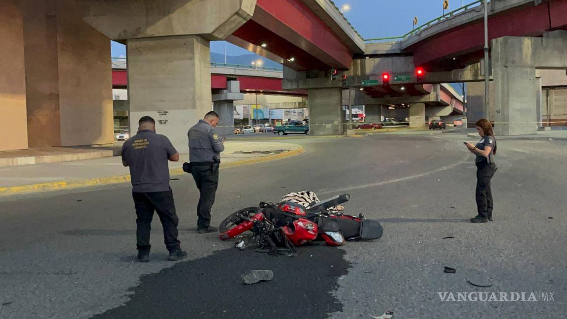 Saltillo: Motociclista muere tras ser embestido por camioneta; el responsable huyó del lugar
