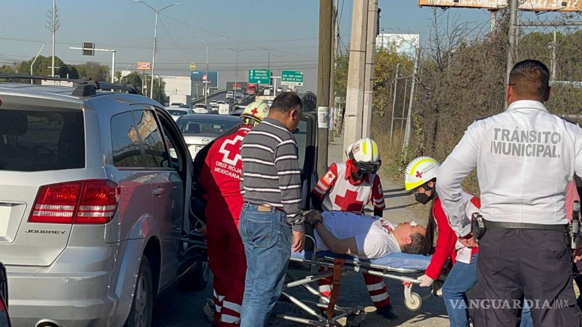 Chofer golpea a hombre con discapacidad tras choque en Saltillo