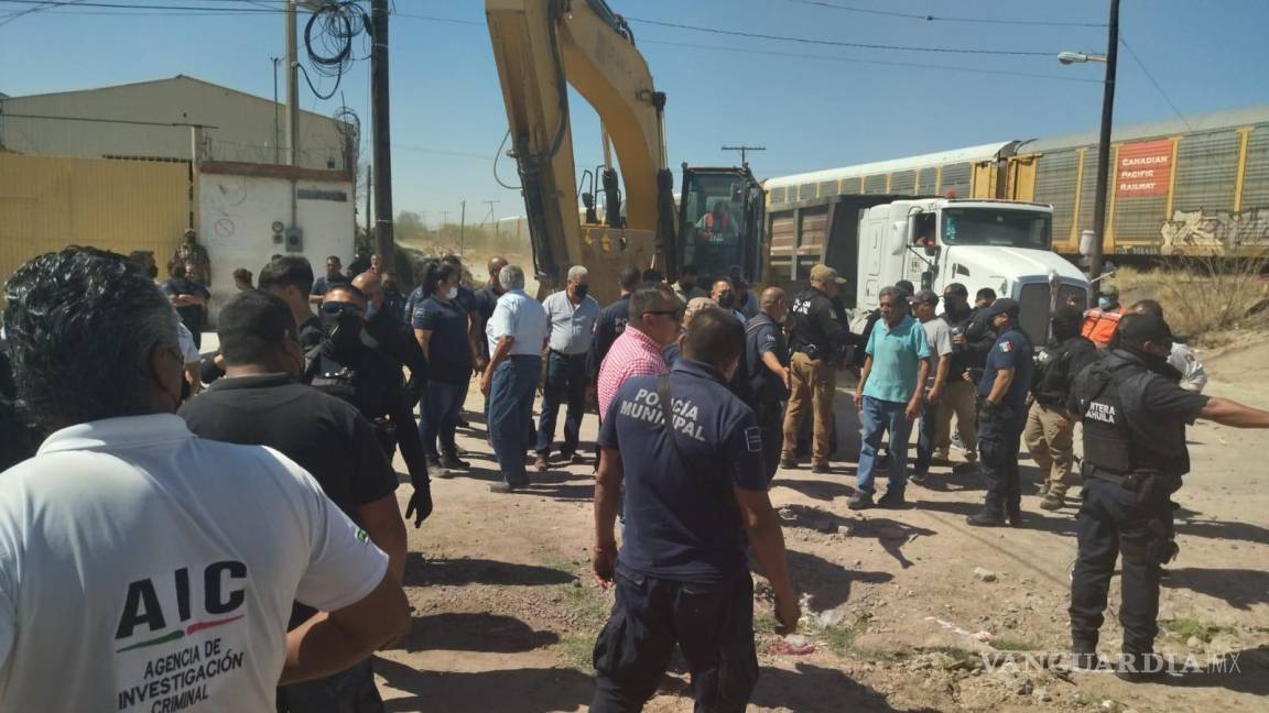 Policías municipales de Frontera agreden a ciudadanos que se oponen a la construcción de puente vehicular (Video)