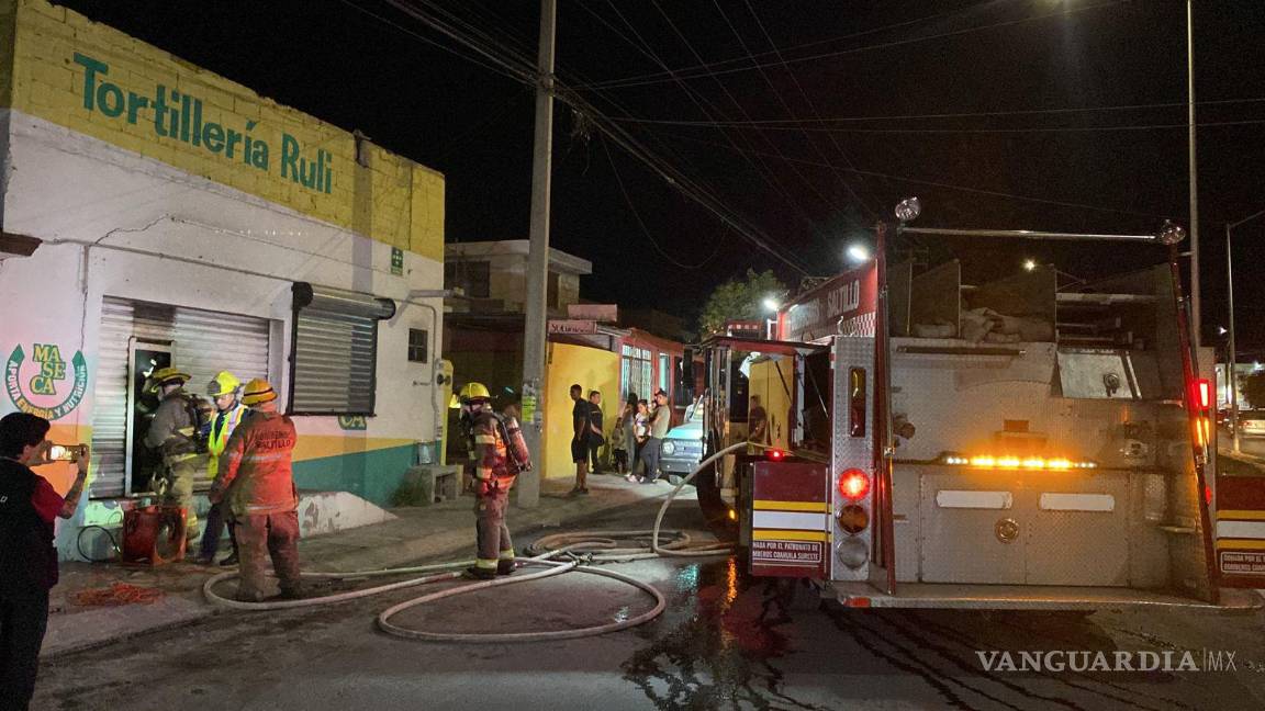 ¡Se queman las de maíz! Se ‘cuelgan’ de la luz y se incendia